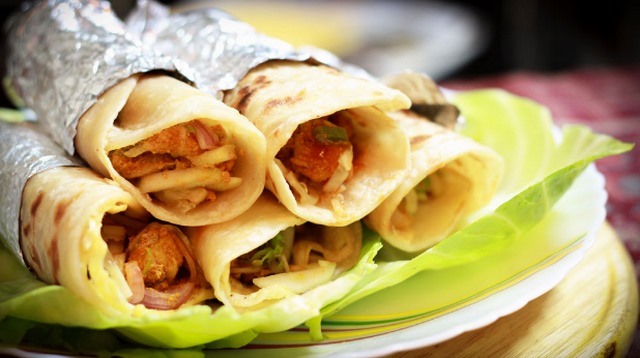 The Art of Paratha Rolls in Mississauga