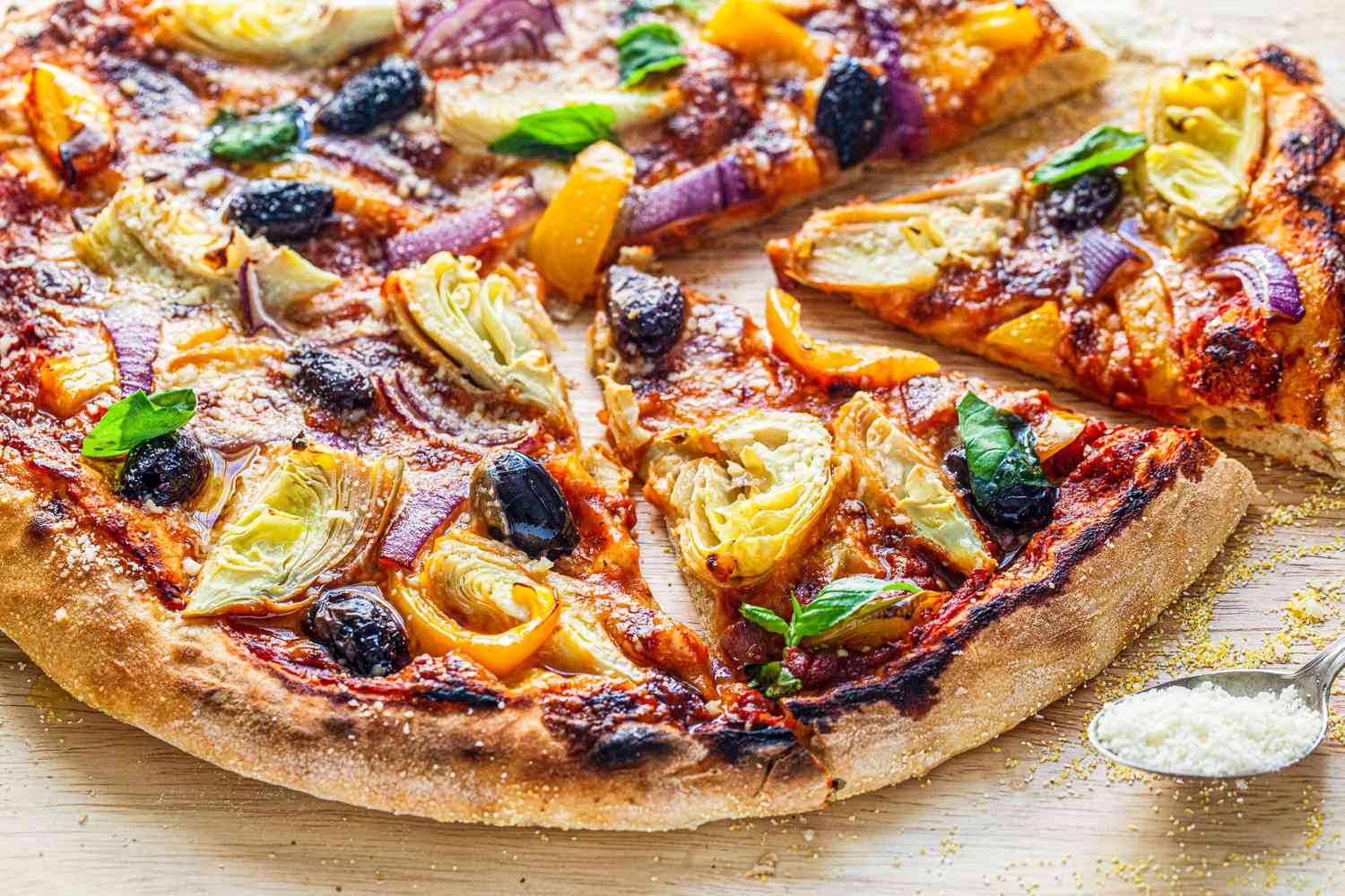 Exploring the Culinary Delight: The Best Vegetarian Pizza Restaurants with a Touch of Halal Flavor