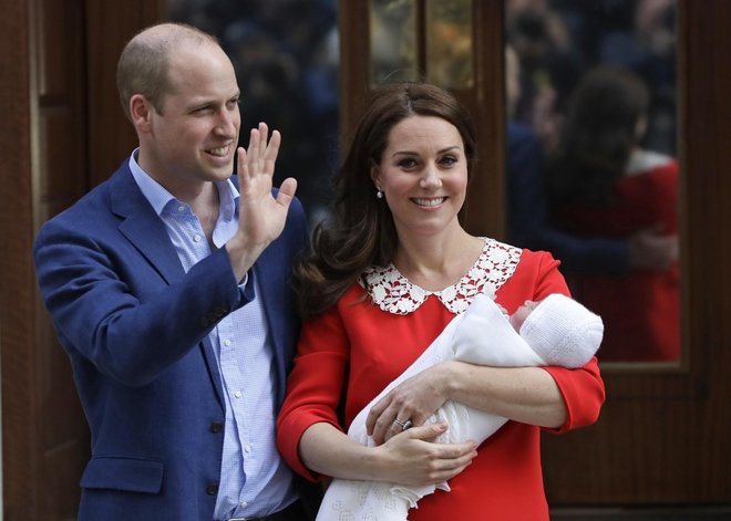 Kate Middleton ha partorito, è un maschio! E’ nato il terzo “royal baby”